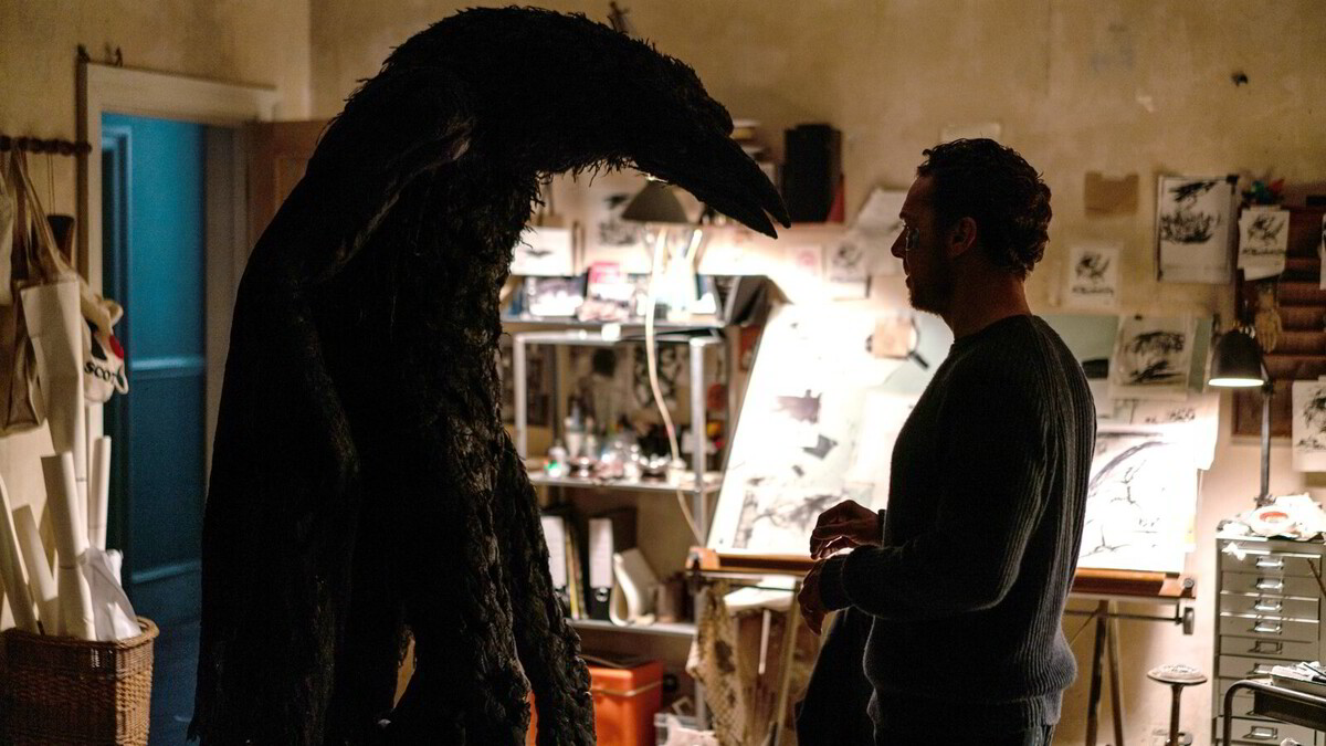 Anmeldelse av filmen den poetiske grøsseren «The Thing with Feathers». (+) - Dagens Næringsliv