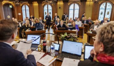 Folkevalgte i Kristiansand har ikke samme regler som ansatte i Kristiansand.