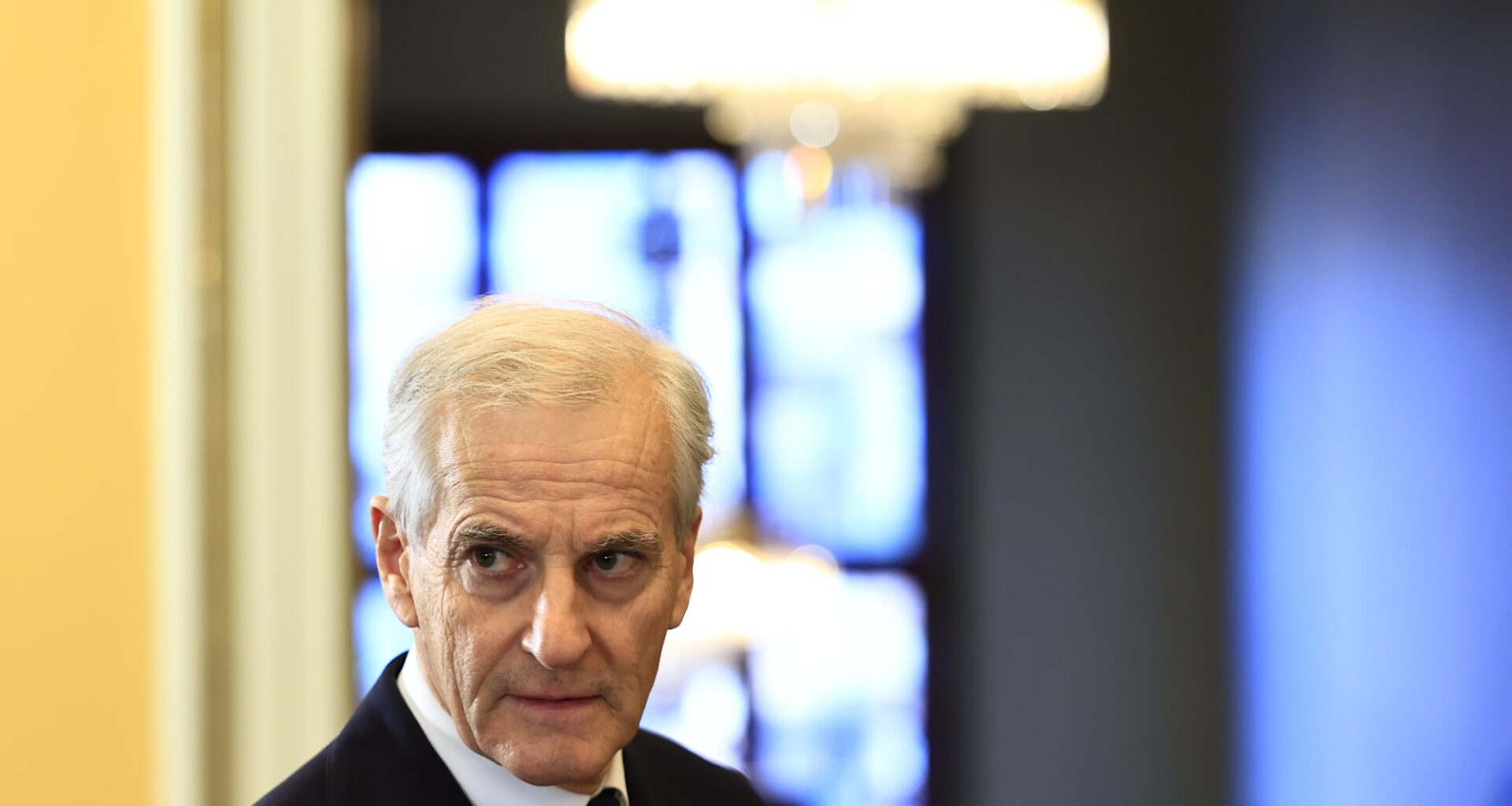 Statsminister Jonas Gahr Støre er i Paris i møte med «koalisjonen av de villige».