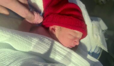 (+) Lillesøster kom litt tidligere enn planlagt: Svigers måtte hente nyttårsmiddagen - altaposten.no