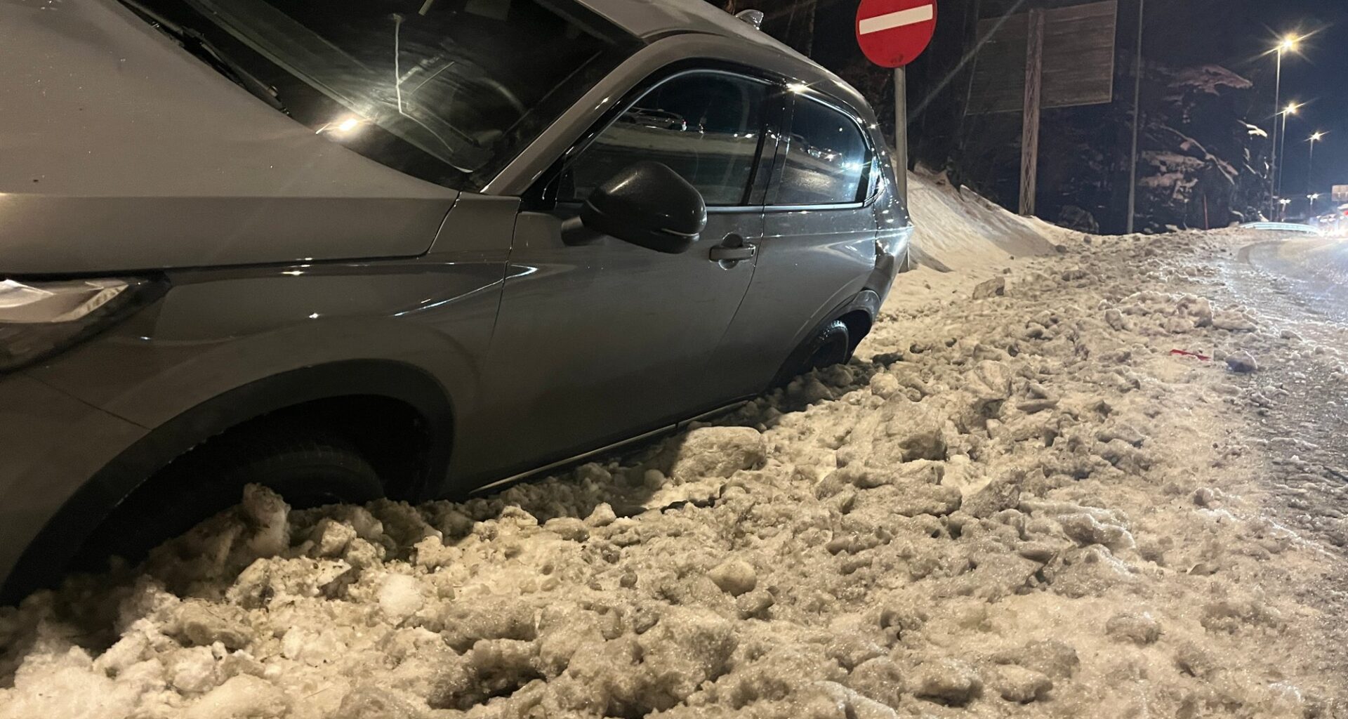 Trafikkulykke, Trafikk | Flere biler i trafikkulykke på E18