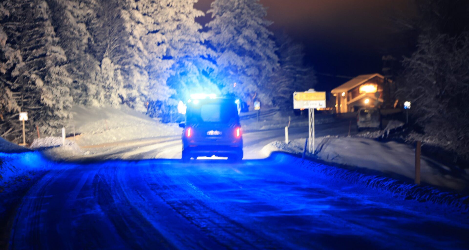 Politiet, Hendelse | Møteulykke med seks personer involvert: – Fremstår alvorlig