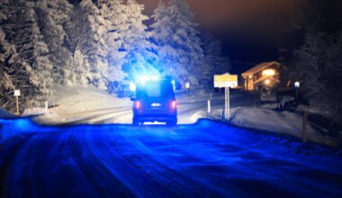 Politiet, Hendelse | Møteulykke med seks personer involvert: – Fremstår alvorlig