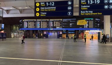 Oslo S, Tog | Oslo S er stengt for jernbanetrafikk – slik kommer du deg rundt i byen