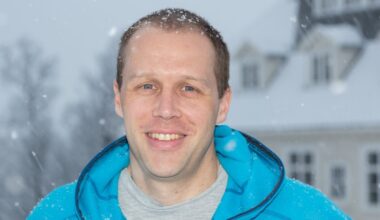 Vær, Porsgrunn | Varslet opp til en halv meter snø i morgen – dette sier han nå