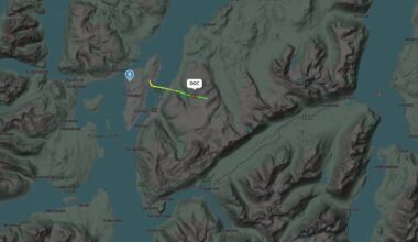 To personer til sykehus med luftambulanse etter frontulykke i Tromsø - TV2.no