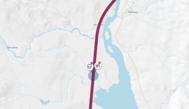 Trafikk, Vefsn | Sterk vind fører til stengte veier