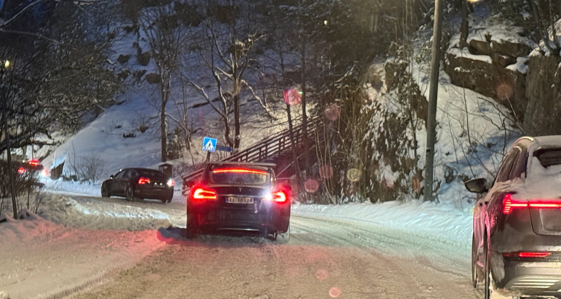 Trafikk og kollektiv, Nordre Aker | Her ble det trafikk-kaos: – Biler på kryss og tvers - Avisa Oslo