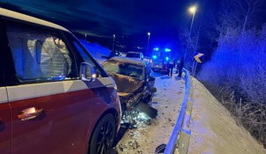 Trafikkulykke, Kodal | Tre biler har kollidert - Tønsbergs Blad