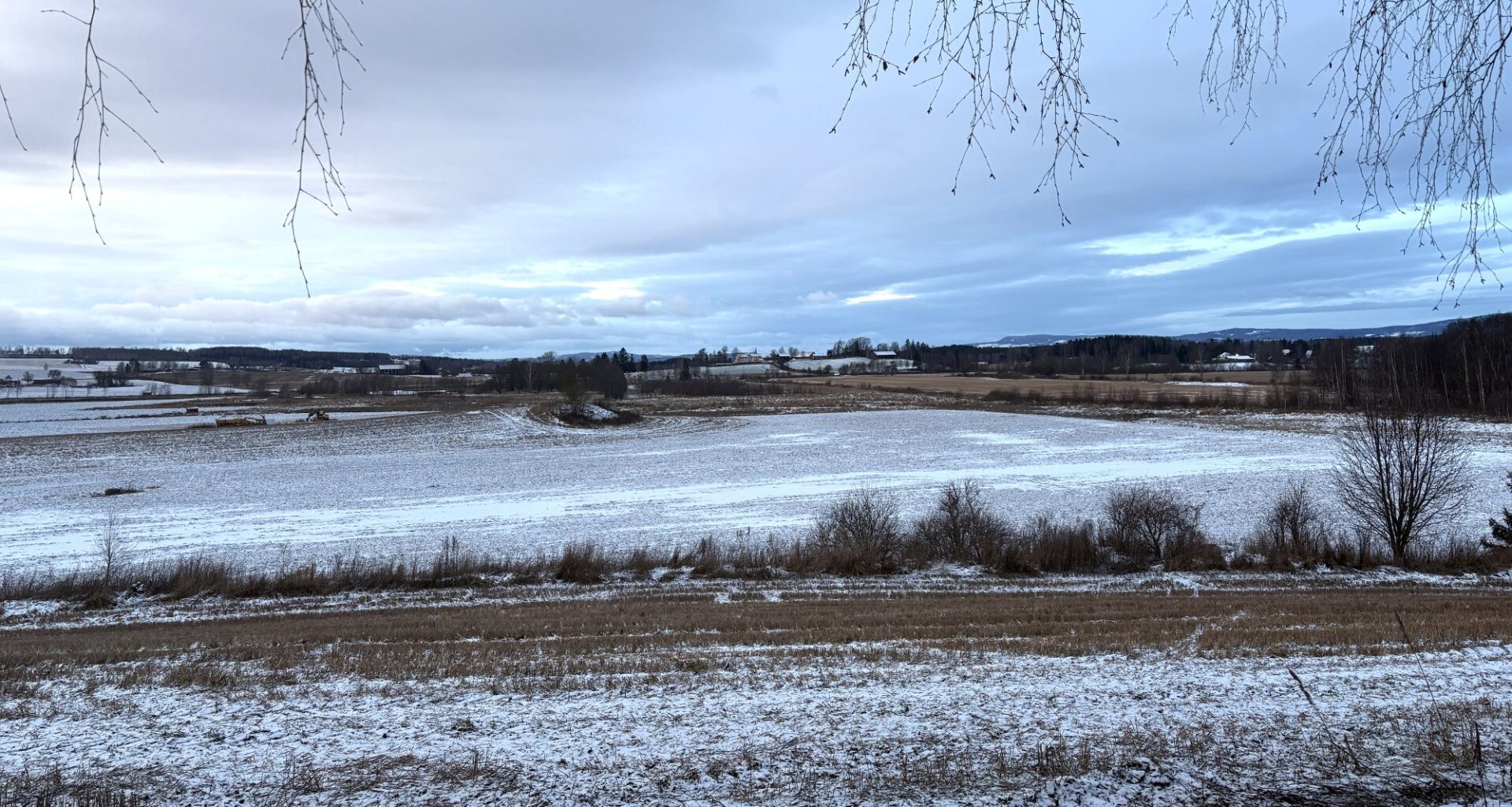 Vær, Hamar | Nå har vinteren kommet – og den blir en stund