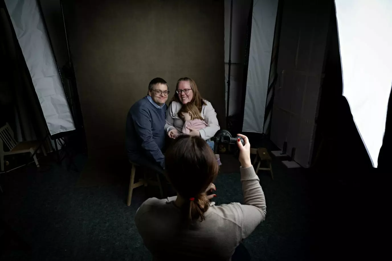MINNER: Bjørn Martin foreviget minner med kona Ingvild og datteren Julie under familiefotografering i november. Foto: Bjørn Langsem/Dagbladet