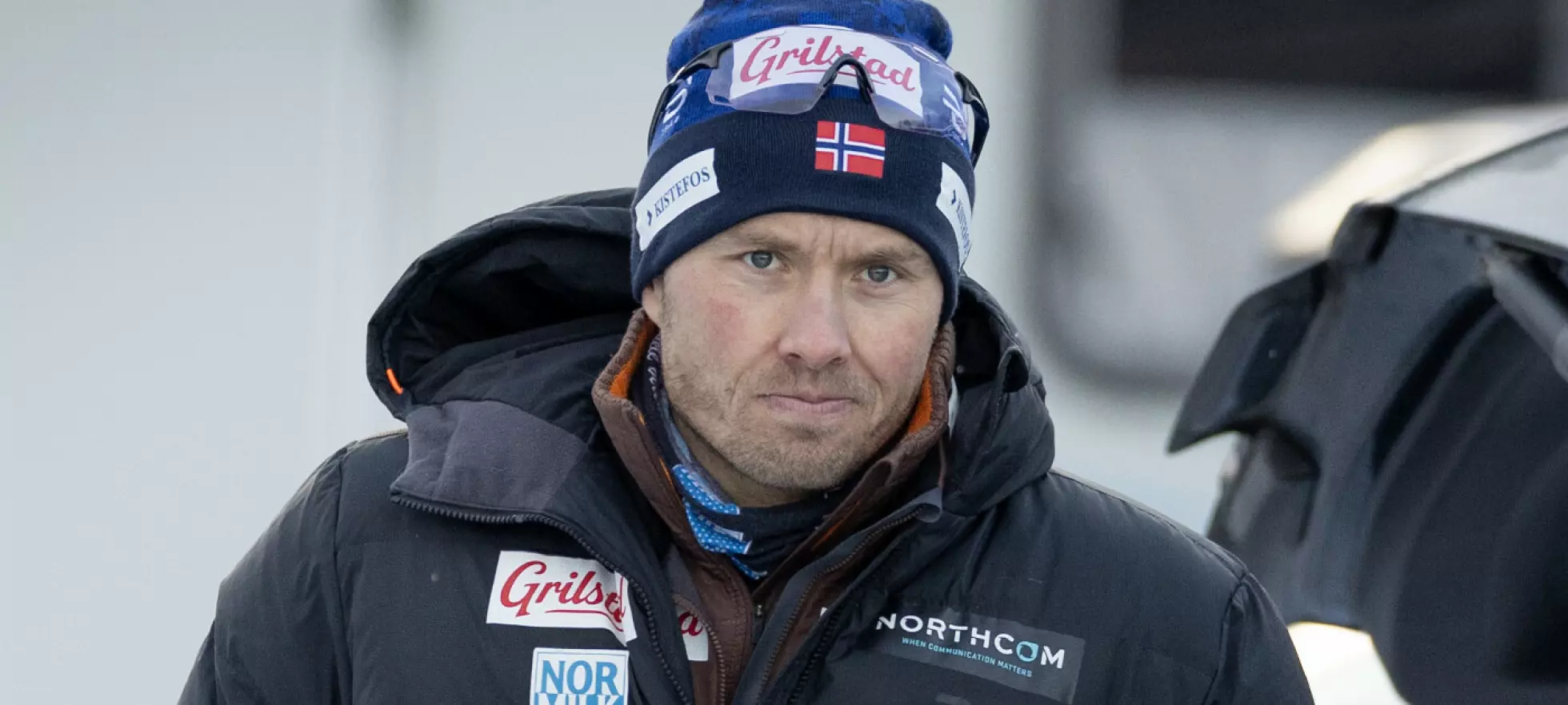 - Han lever på hveteboller