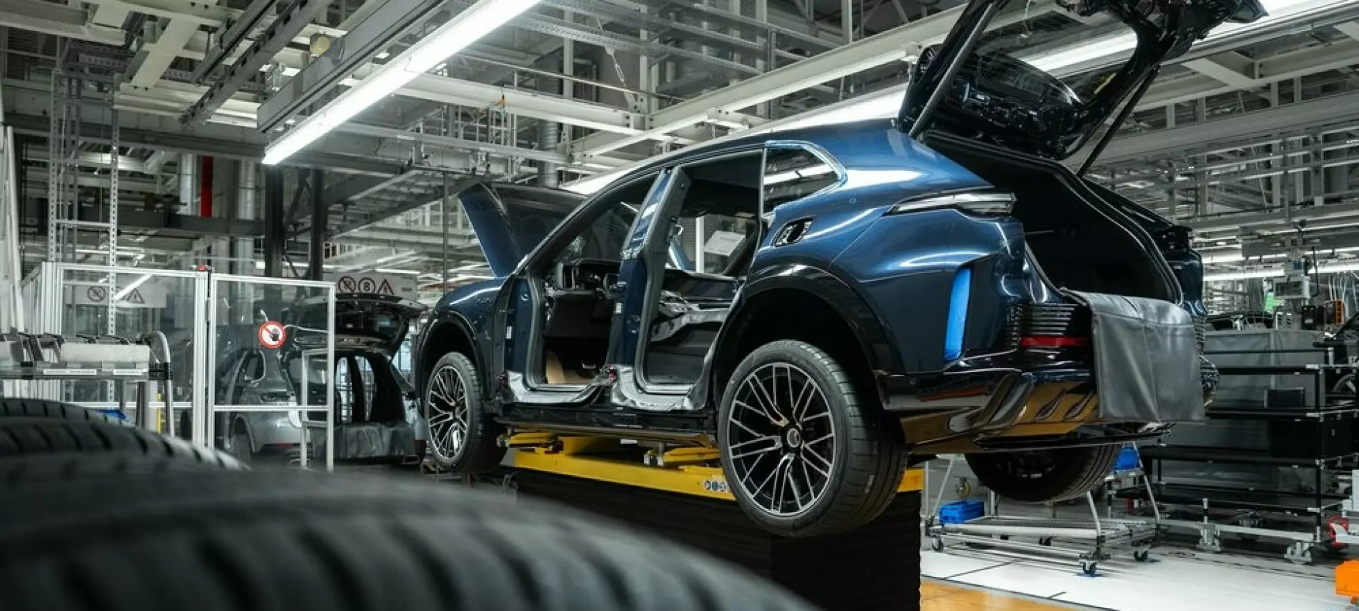 Porsche Cayenne: Her bygges verdens villeste el-SUV