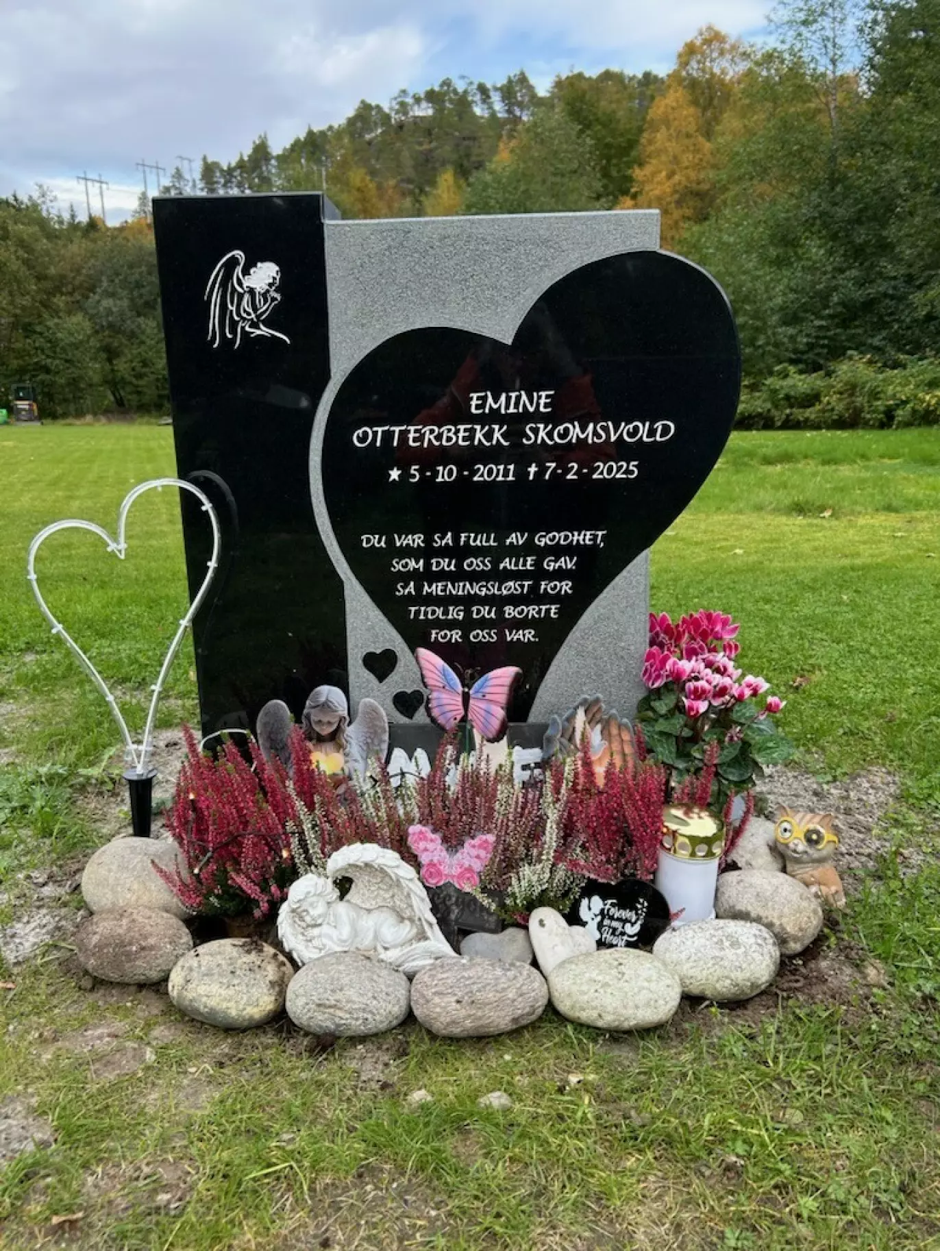 GRAVEN: Emine er gravlagt i Namsos. Foto: Privat