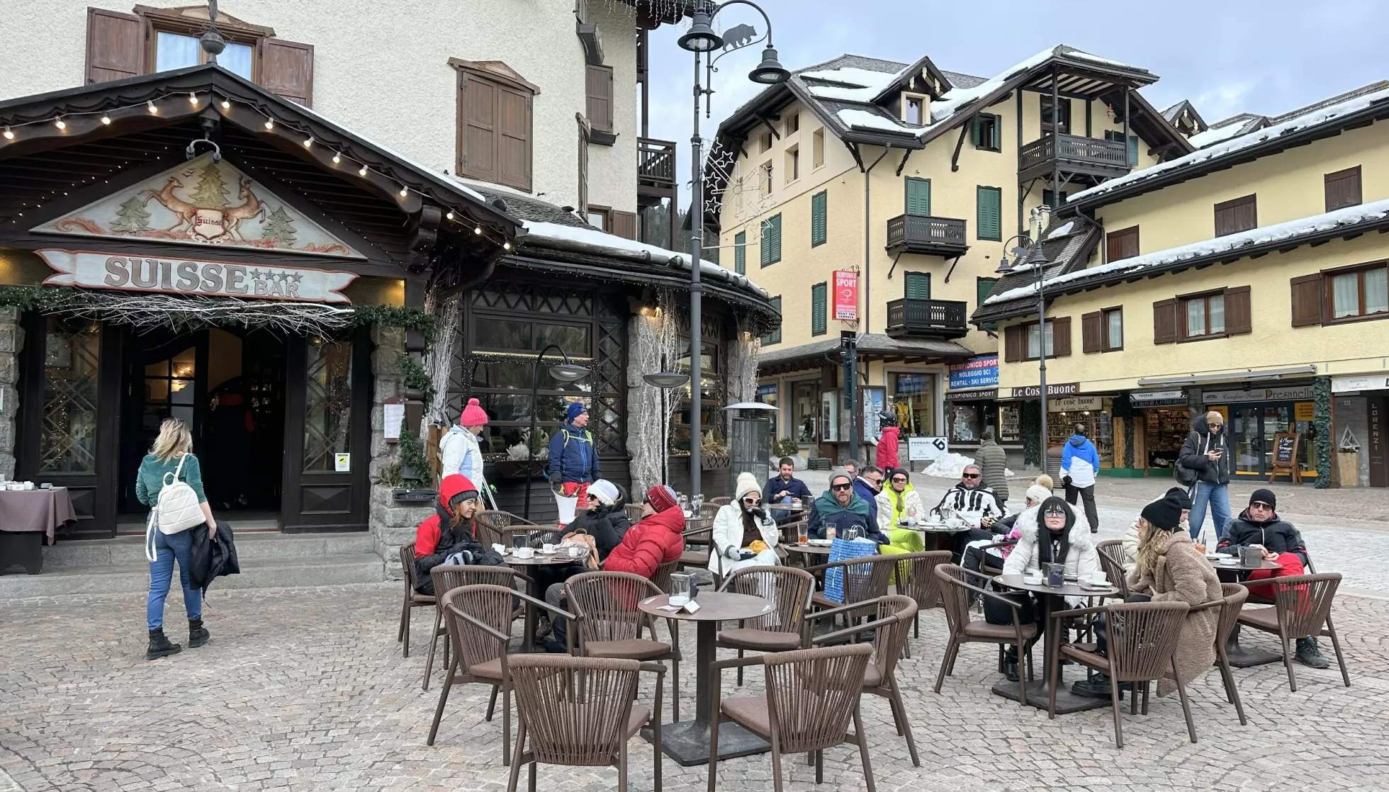 AFTERSKI: Italienske reisemål, som Madonna Di Campigioi, vil gjerne ha nordmenn på besøk. Foto: Odd Roar Lange