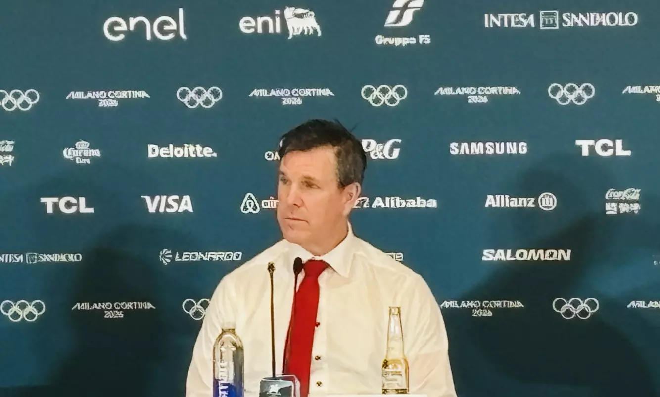 PRESSEKONFERANSE: Trener Mike Sullivan møtte mediene etter finalen.