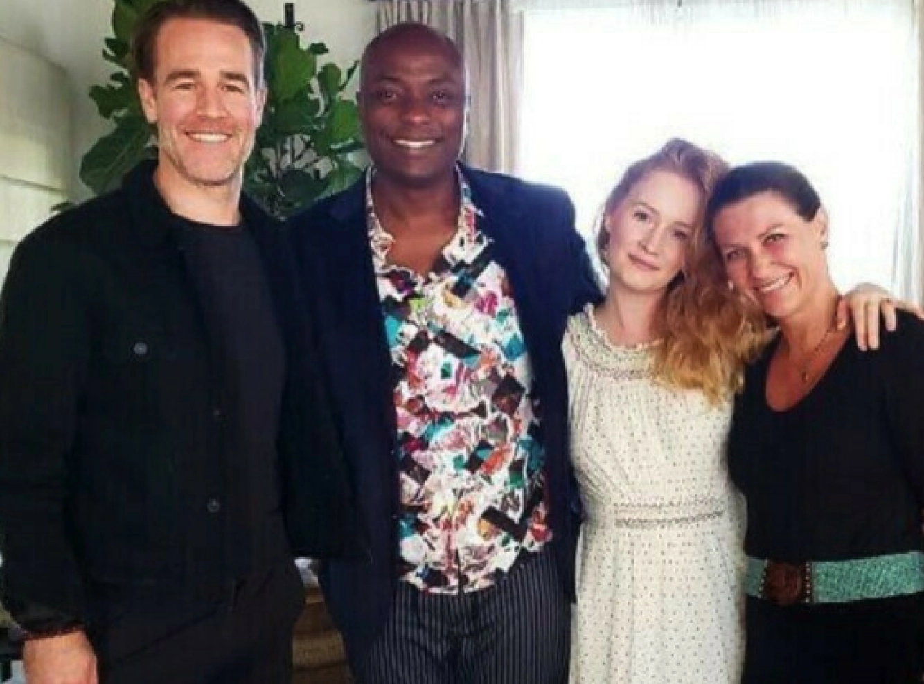 HEDRES: Durek og prinsesse Märtha Louise hyllet James Van Der Beek etter hans bortgang. Foto: Skjermbilde: @shamandurek / Instagram