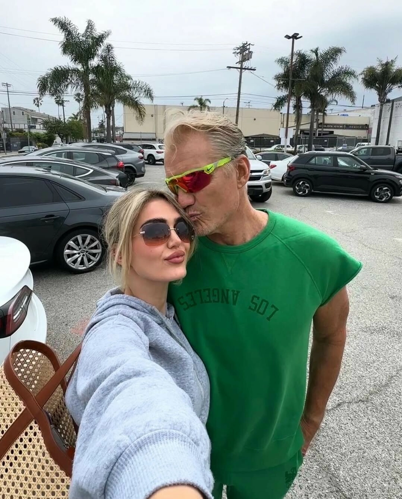 BRYR SEG IKKE: Skuespilleren har tidligere uttalt at han ikke bryr seg om aldersforskjellen, og har understreket at kona er det beste valget for ham. Foto: Instagram / @emmakrokdal