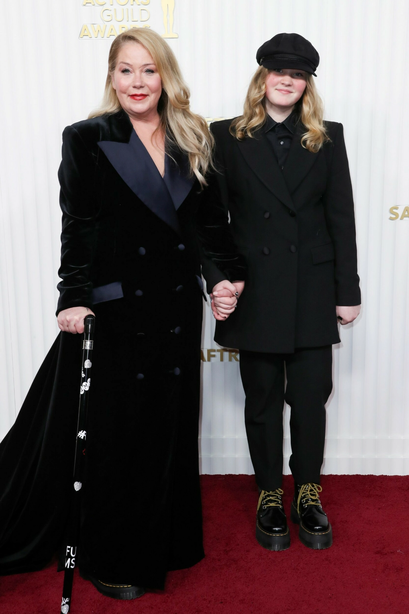 MOR OG DATTER: Christina Applegate og Sadie Grace. Foto: Matt Baron/BEI/Shutterstock/NTB