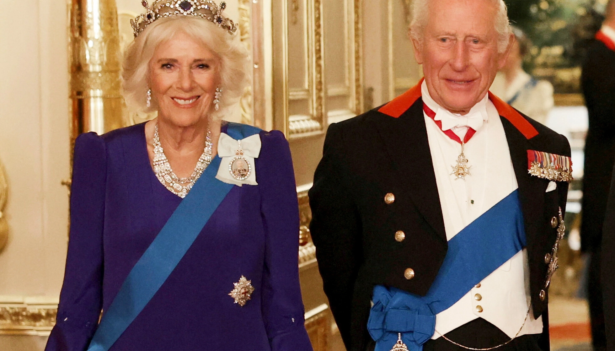 SIDE OM SIDE: Kong Charles og dronning Camilla under en bankett tidligere i år. Foto: Phil Noble/ AP/ NTB