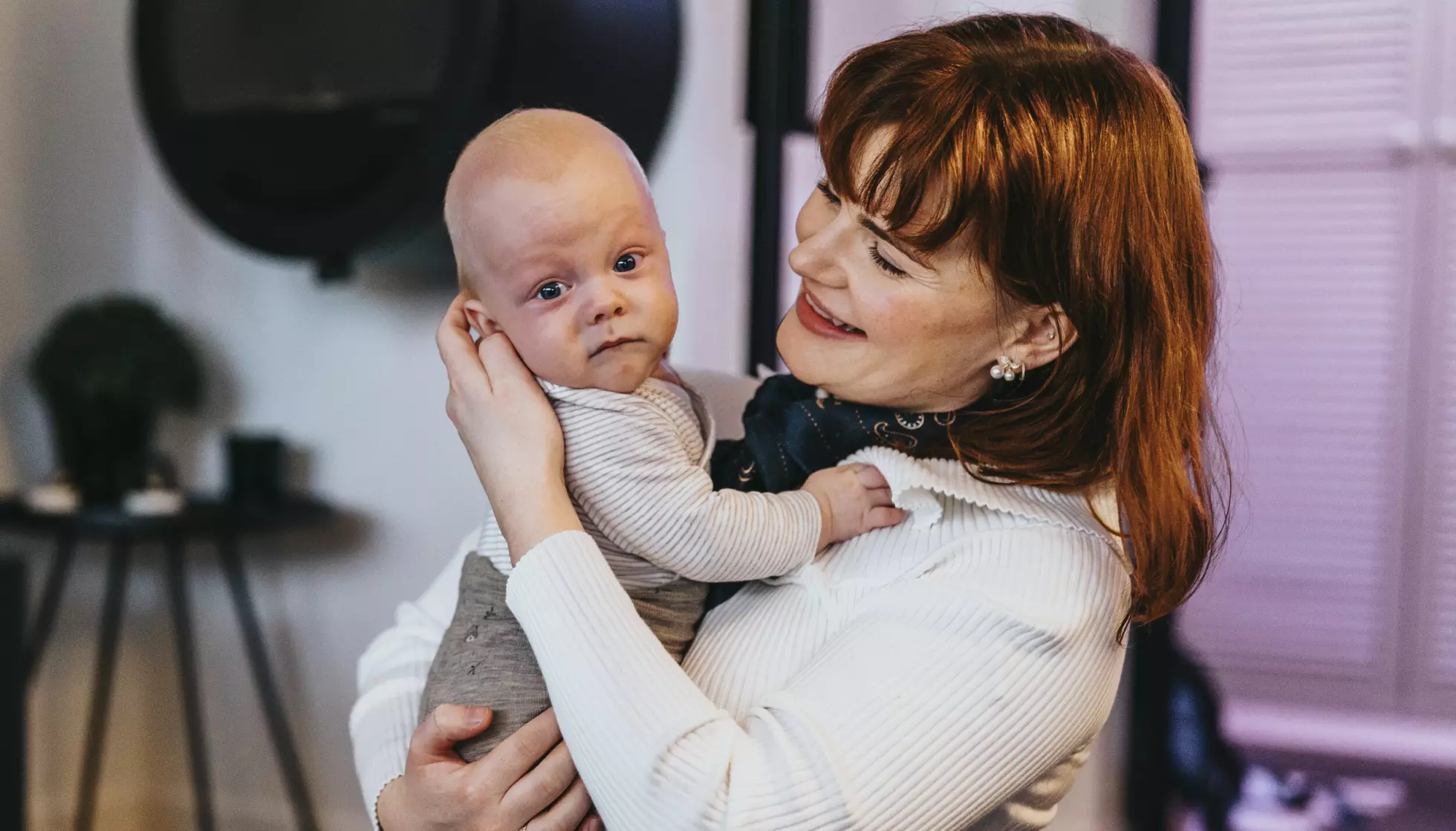 BLE MAMMA: Timotheus er snart ett år gammel. Han ble født i mai, da Ulrikke skulle til å starte innspillingen av sesong tre av «Bakemesterskapet». Her er mor og sønn i oktober i fjor. Foto: John Terje Pedersen / Dagbladet