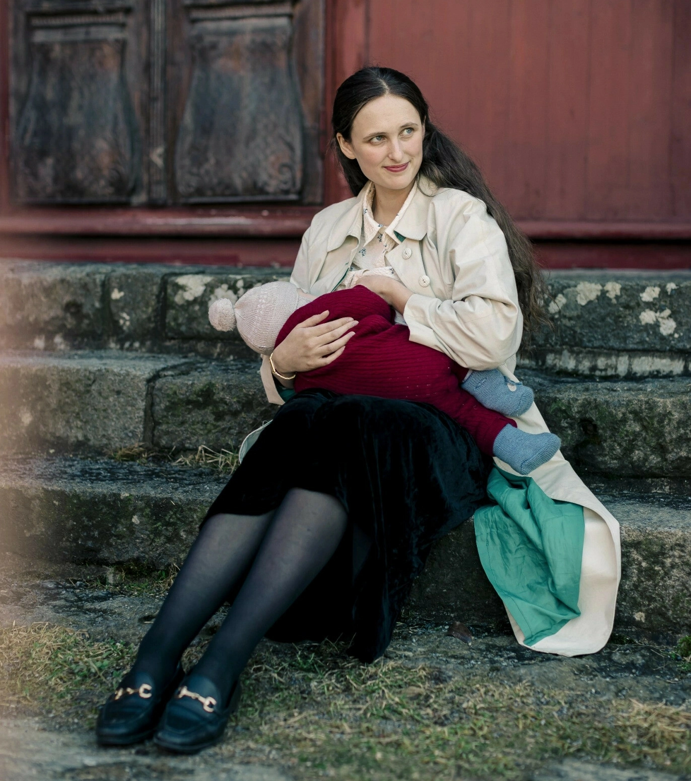 KJÆRLIGHET: Å være mor er en enormt stor kjærlighet. Her er hun med sønnen gjest på Nerdrum-gården da KK møtte henne til intervju våren 2025. FOTO: Astrid Waller