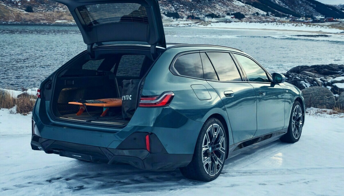 BMW tilbakekaller over 337 000 biler
