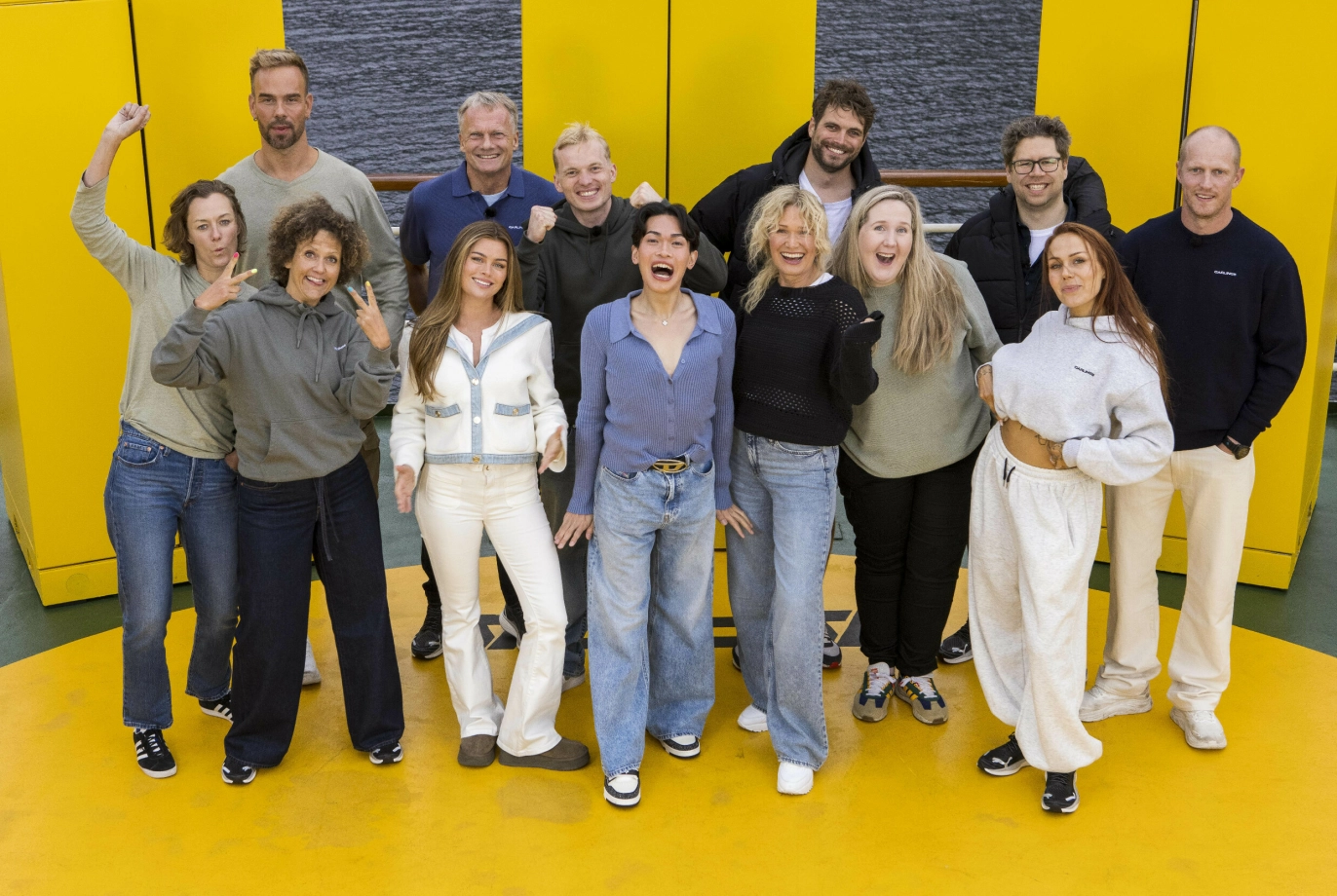 GRUPPEN: Anette Trettebergstuen, Morten Hegseth, Margrethe Røed, Frode Grodås, Sofie Karlstad, Kasper Kvello, Tim Kristian Moen, Benedicte Adrian, Emil Wæraas, Tuva Billing, Tomine Harket, Jon Ludvig Hammer og Erik Follestad er deltakere i «Boksen» sesong 2. Foto: Matti Bernitz/TV 2