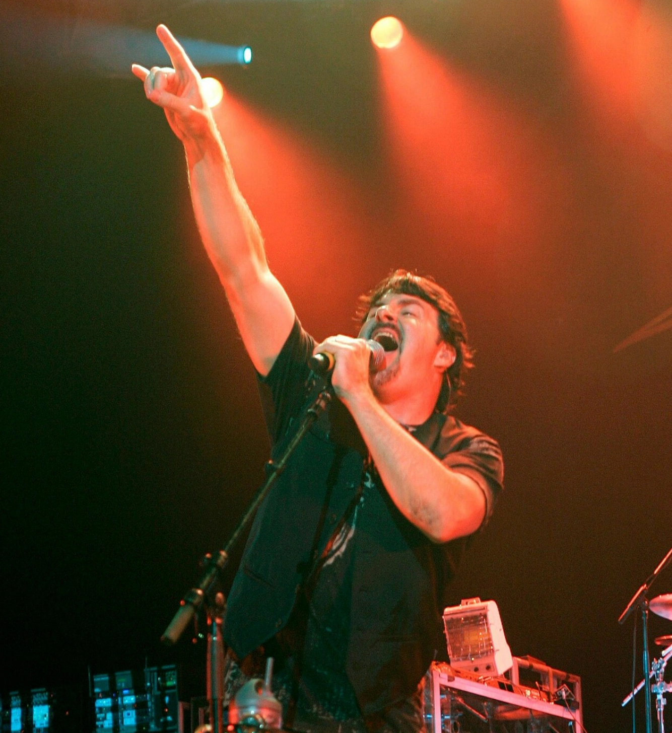 FAR: Tommy Decarlo etterlater seg tre barn. Her avbildet året etter at han startet som vokalist i Boston. Foto: Michael Bush/UPI/Shutterstock/NTB