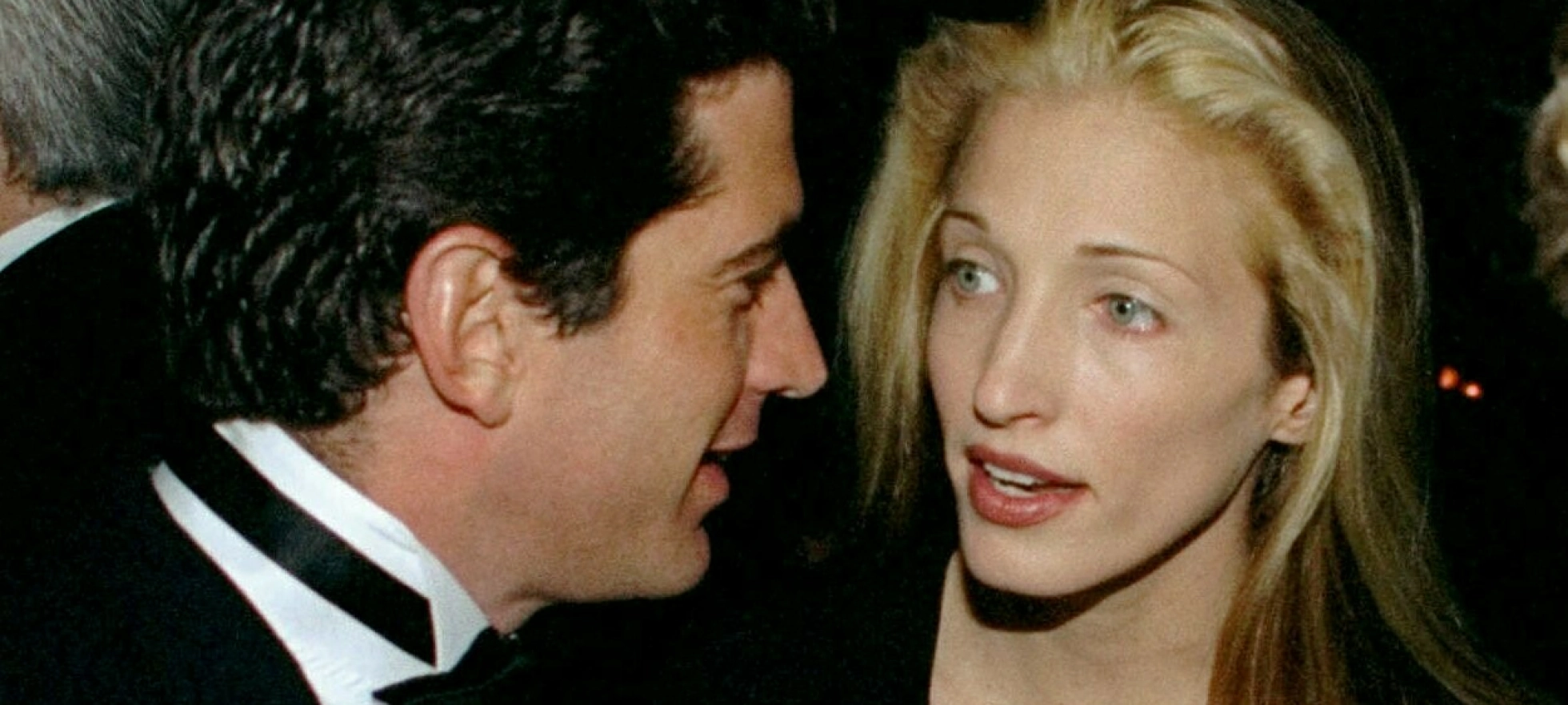 Hvorfor er vi så besatt av Carolyn Bessette-Kennedy og stilen hennes igjen?