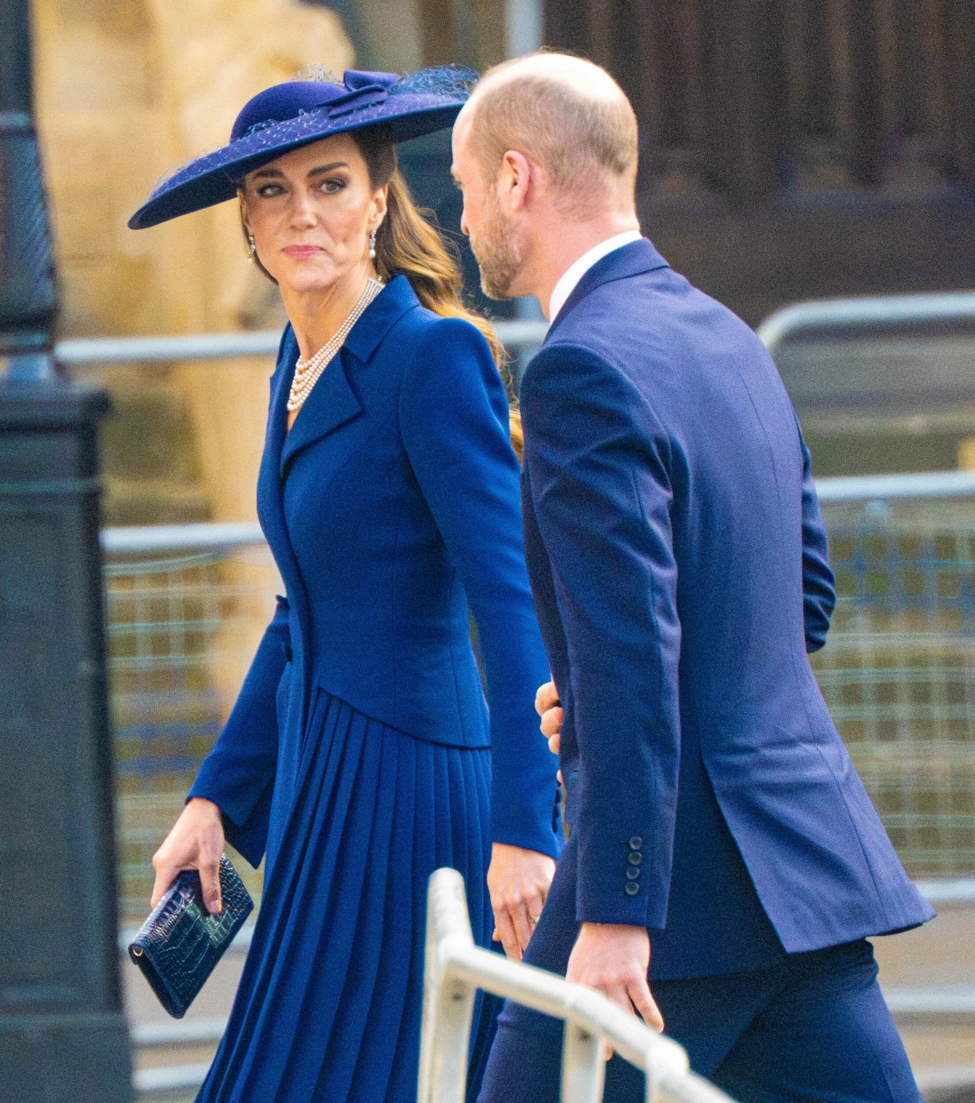 AVSLØRTE: Ifølge Griffiths var det prins William som avslørte Kates graviditet - før noen i familien visste. Her er paret avbildet i London. Foto: Splash News / NTB