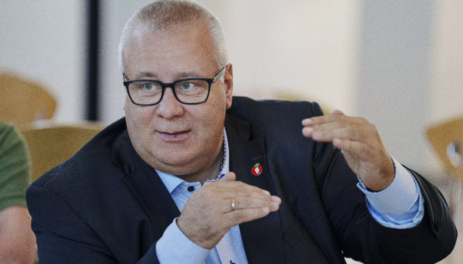 REAGERER KRAFTIG: Leder av transportkomiteen og stortingsrepresentant Bård Hoksrud (Frp) mener den nye rapporten til Miljødirektoratet inneholder en rekke håpløse forslag. Foto: Liselotte Sabroe/NTB Scanpix.