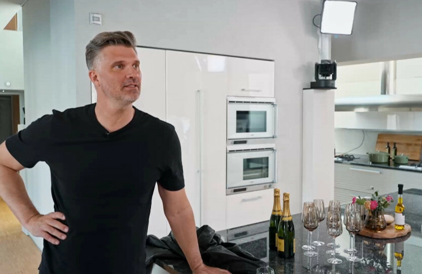 MINDRE FOKUS: I motsetning til tidligere sesonger er det mindre fokus rundt alkohol i årets sesong. Foto: Skjermdump / TV 2