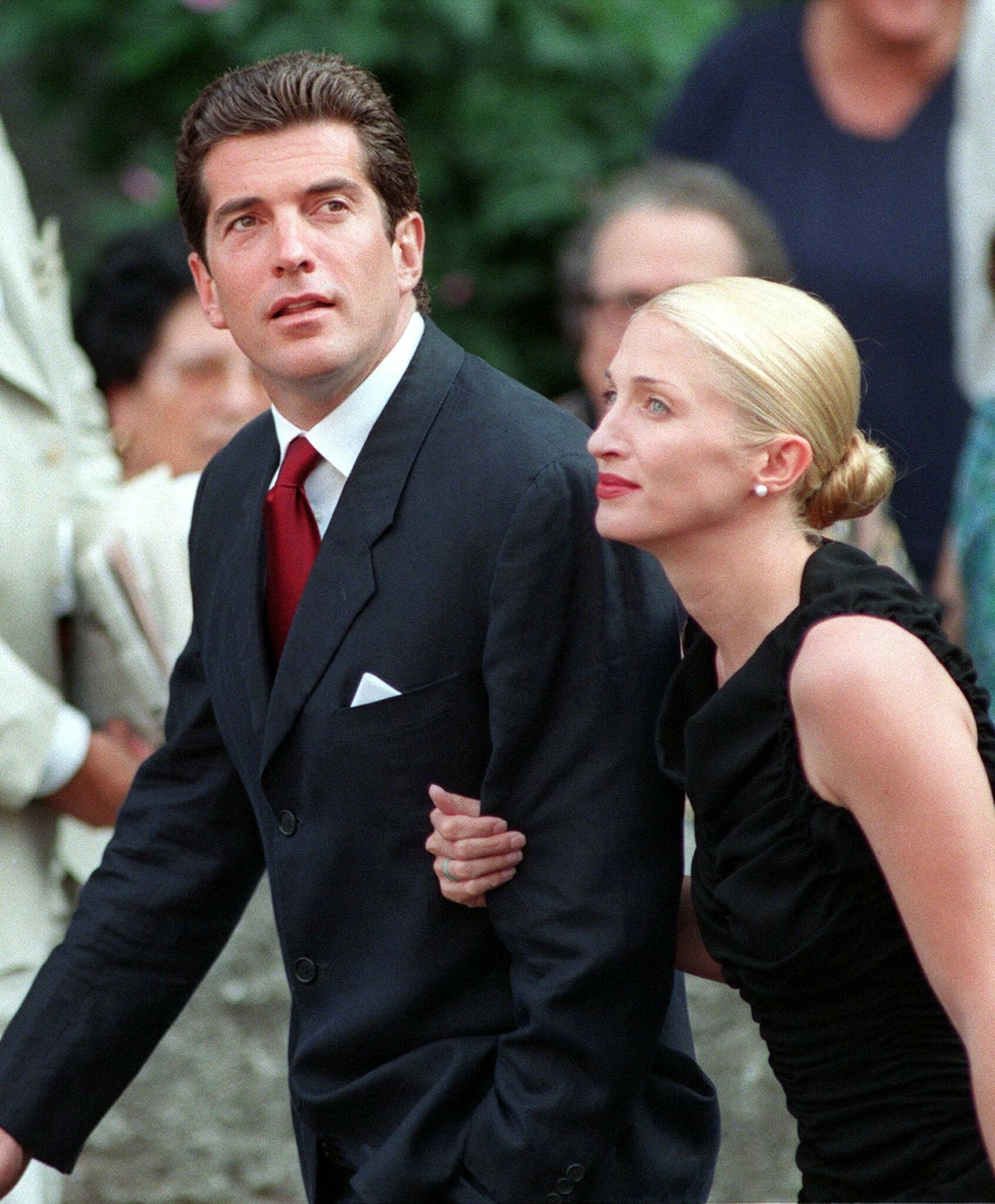 IKON: Carolyn Bessette-Kennedy er et evig stilikon. Nå er hun nok engang aktuell. Foto: NTB.