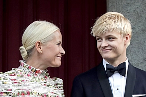 - Ærlig talt, Mette og Marius