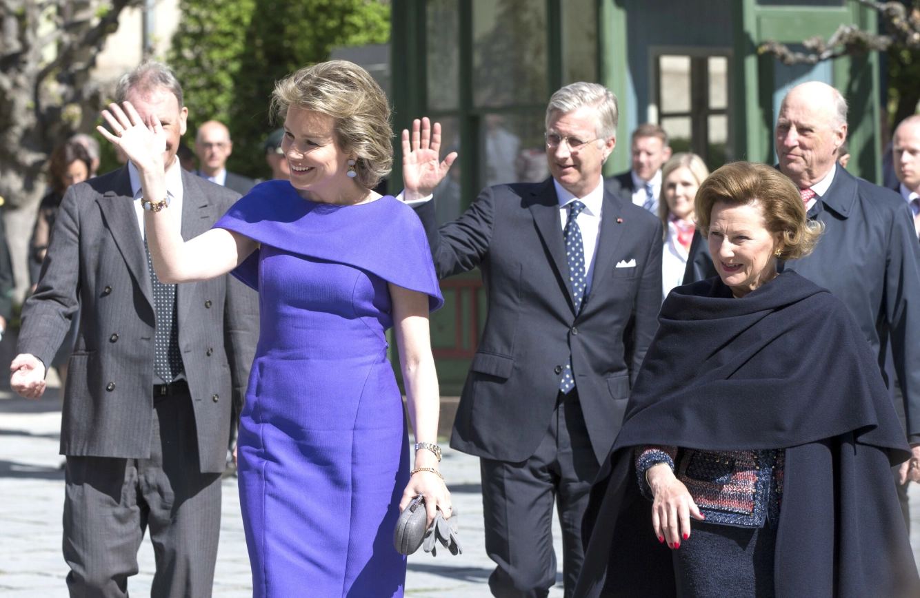 SNART PÅ PLASS: 24.-26. mars kommer Belgias
kong Philippe og dronning Mathilde på statsbesøk, hvor
kong Harald og dronning Sonja er vertskap. Bildet er fra da
de var her på offisielt besøk i 2014. Foto: Berit Roald / NTB