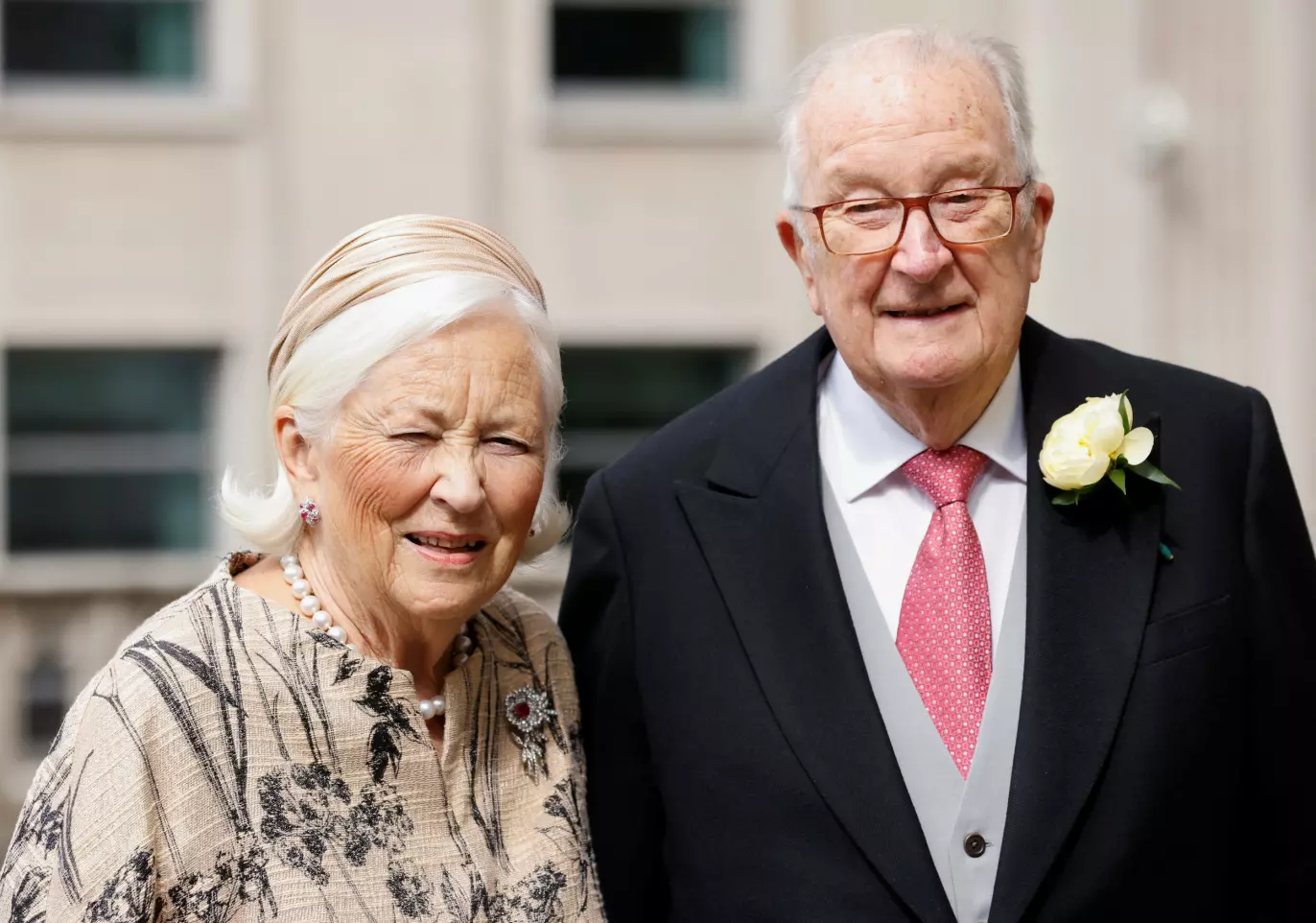 HOLDT SAMMEN: Paola og Albert var lange kongeparet i Belgia. De har holdt sammen til tross for skandalen. Foto: Johanna Geron / Reuters / NTB