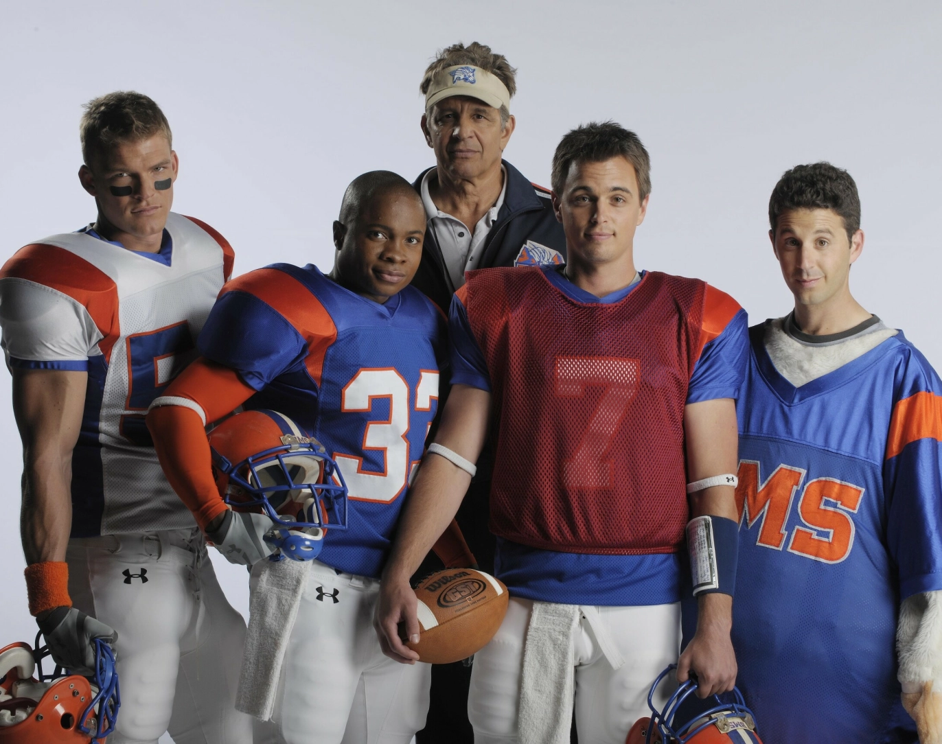 UNGDOMSSERIE: Ritchson ble for mange først kjent som karakteren Thad Castle fra den populære serien «Blue Mountain State» i 2010. Foto: Lionsgate Tv/Varsity/Kobal/REX