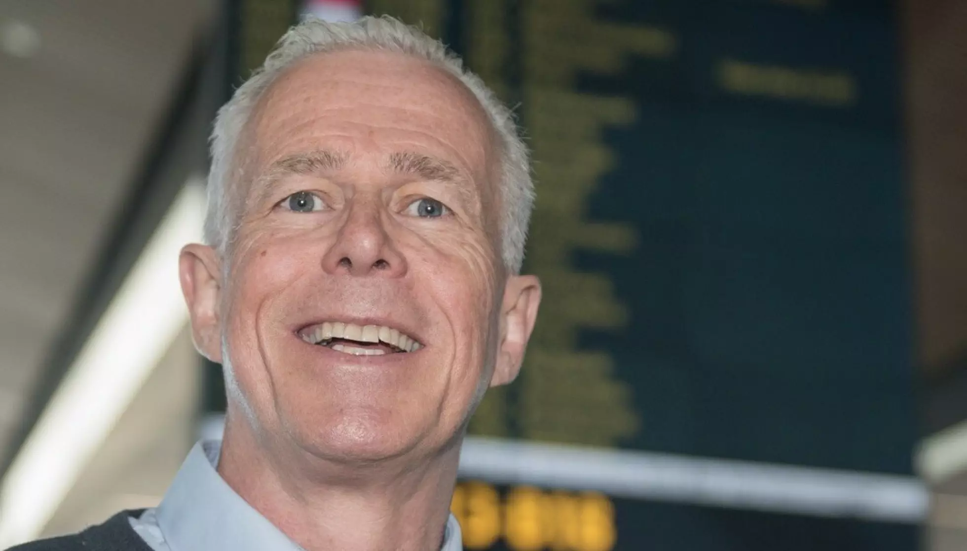 FORSIKRING: - Reis gjerne, men aldri uten gyldig reiseforsikring, sier Arne Voll. Foto: Gjensidige