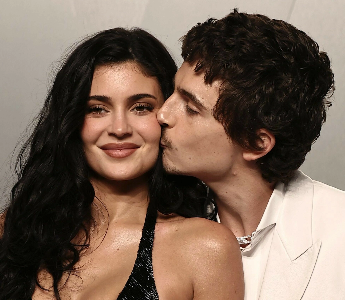 SMASK: Timothée Chalamet og Kylie Jenner har vært kjærester i nesten tre år. Her er paret sammen under årets Oscar-utdeling forrige måned. Foto: NTB