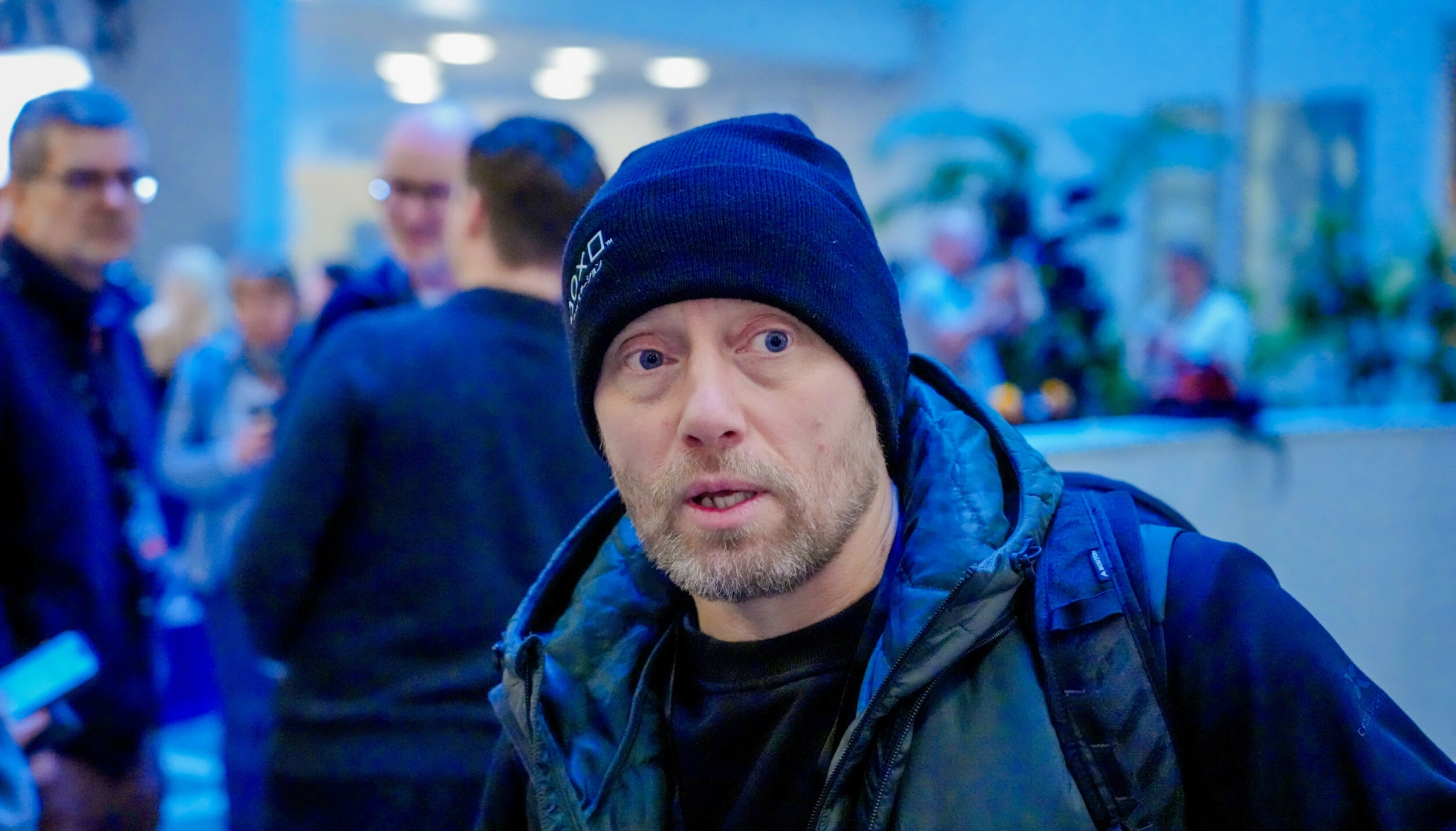 ORDKNAPP: Skuespiller Aksel Hennie kom som tilhører i første uke av rettssaken, men var svært hemmelighetsfull om årsaken til besøket. Foto: Ole Berg-Rusten / NTB