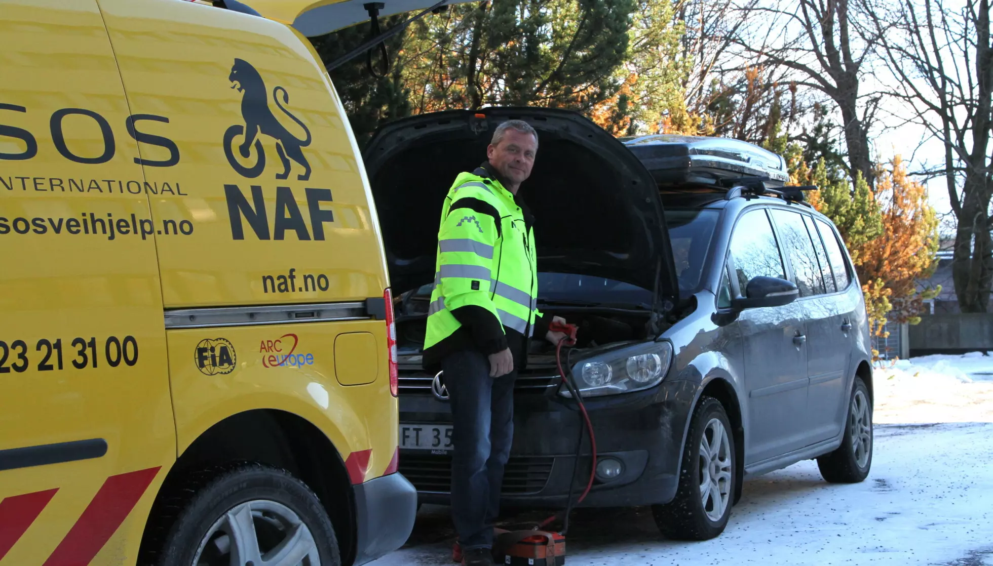 LANG TID: - Mister du bilnøkkelen i påskefjellet, kan det ta lang tid før du kommer deg inn i bilen igjen. Har du reservenøkkelen tilgjengelig i nærheten, unngår du den krisa, sier Petter Schøyen i NAF. Foto: Rune Korsvoll