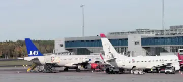 PÅ BAKKEN: Både SAS og Norwegian kommer til å bli hardt rammen av en eventuel flygelederstreik fra helgen. Foto: Odd Roar Lange