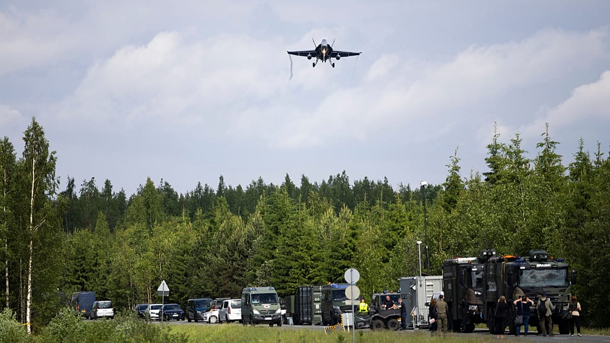 La Finlande soupçonne un avion russe d'avoir violé son espace aérien