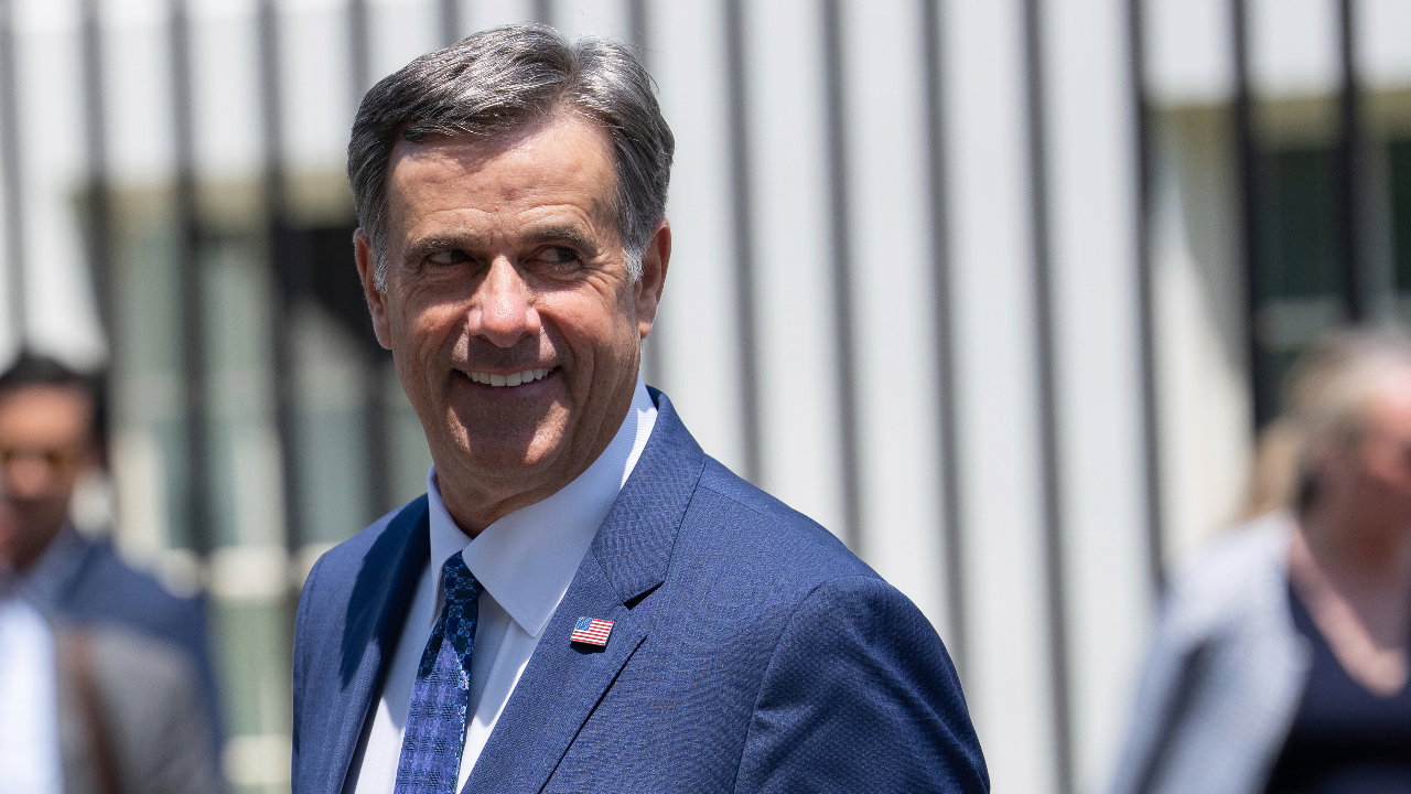 Le directeur de la CIA, John Ratcliffe, se rend à Moscou pour avertir Poutine de ne pas attaquer l'OTAN - Business AM