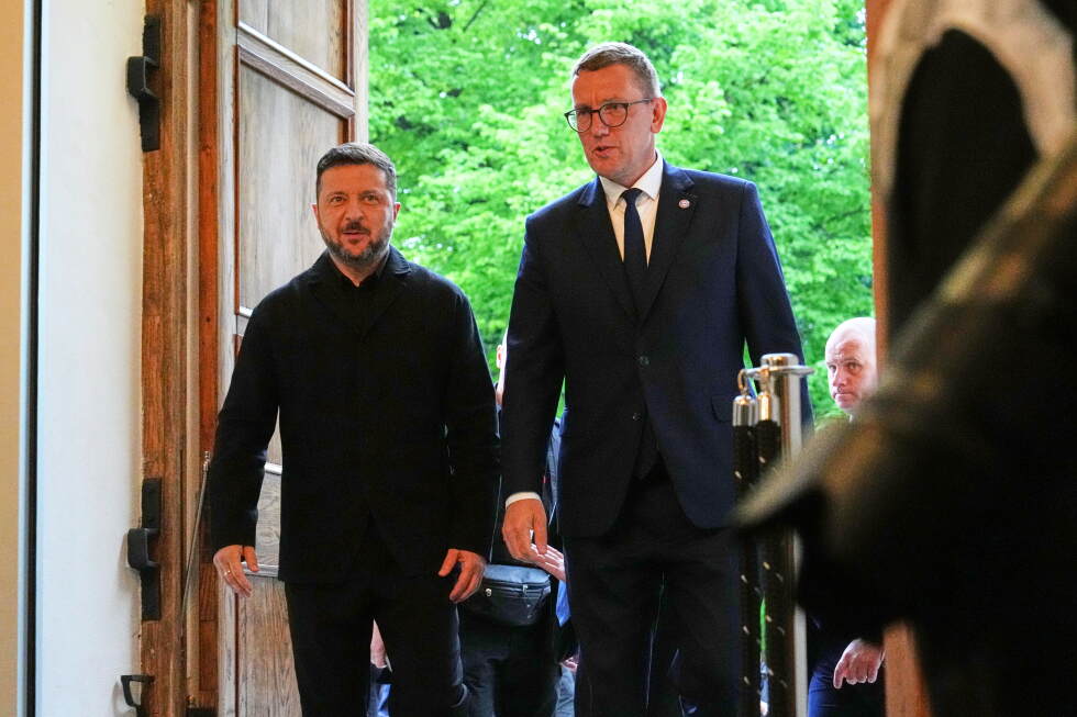 Ukraine's Zelenskyy in Estonia during a Nordic-Baltic summit
