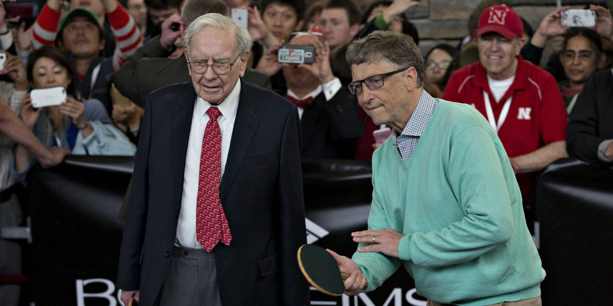 Warren Buffett Talks Bill Gates' Epstein Ties, Gates Foundation Snub