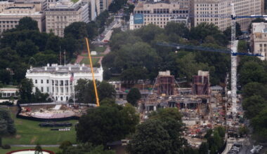Appeals court orders halt to Trump White House ballroom construction