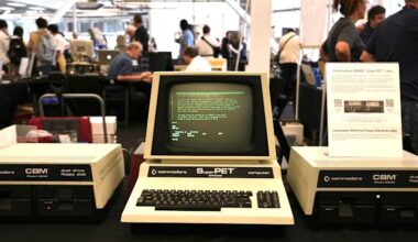 As AI grips world, the thrill of collecting vintage computers is growing