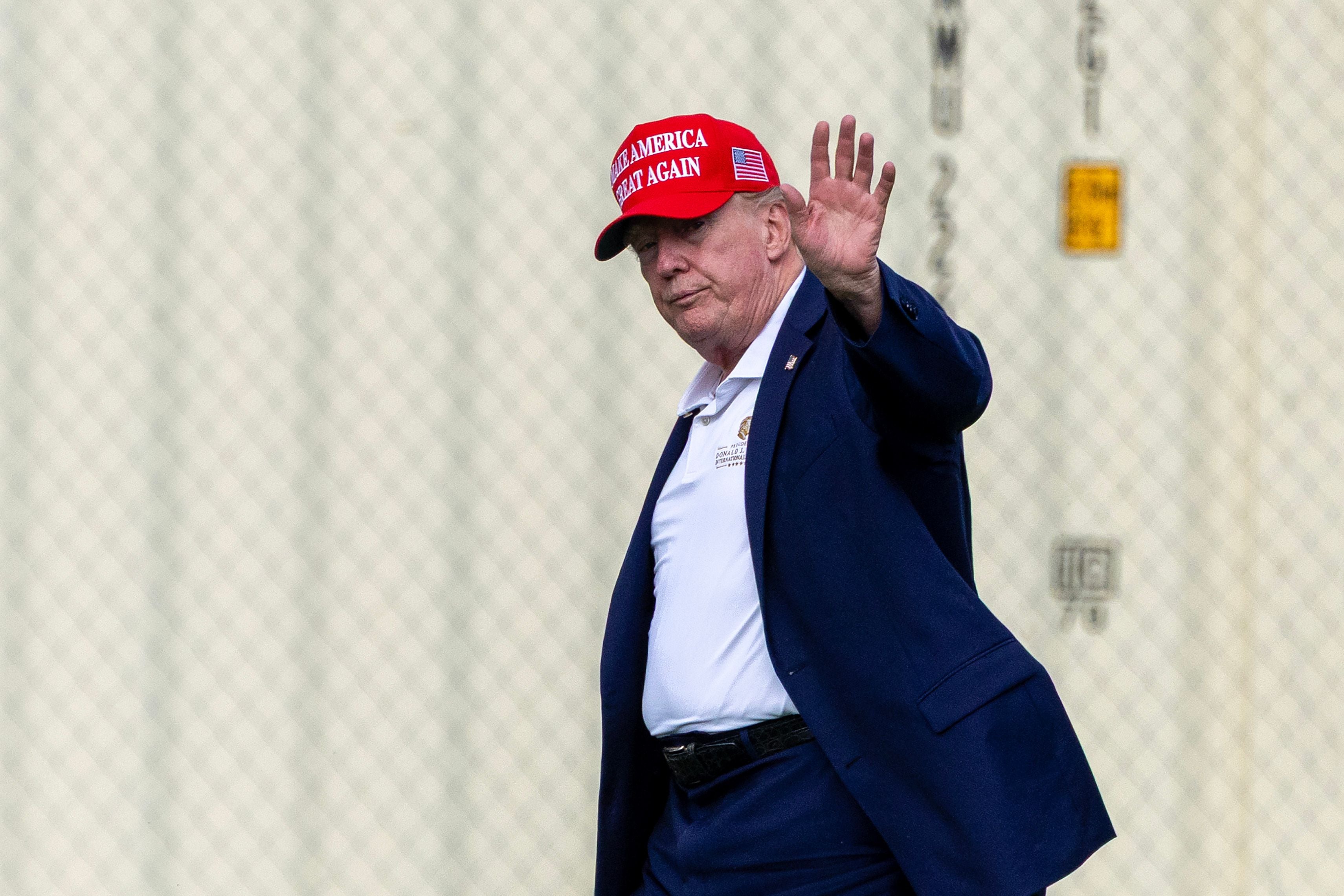 Doctors have warned that President Donald Trump’s weight poses ‘a strong risk factor’ for his health after the commander-in-chief has gained 23 pounds since 2023